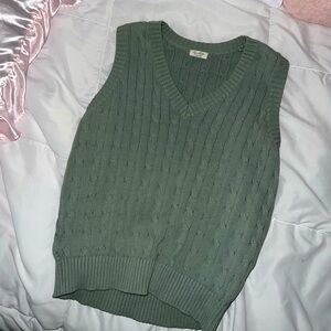 knit green brandy melville vest!